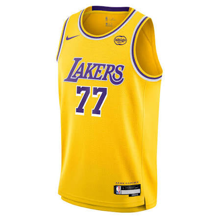 Luka Doncic Authentic Nike
Icon Edition Lakers Jersey
W/"bibigo" Patch Men’s Size Medium